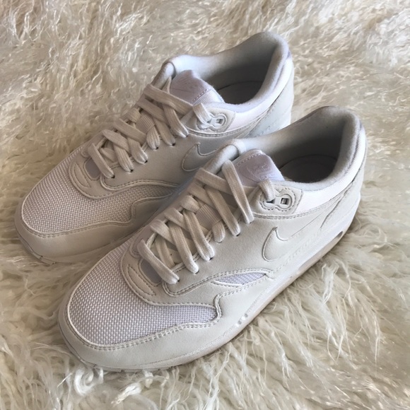 NWT Nike Air Max 1 Triple White - Picture 6 of 7